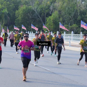 Runner Photo 7126740