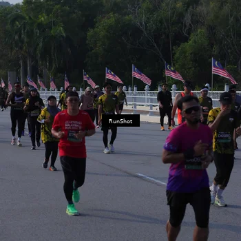 Runner Photo 7126741