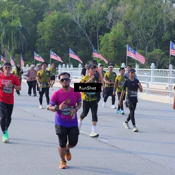 Runner Photo 7126743