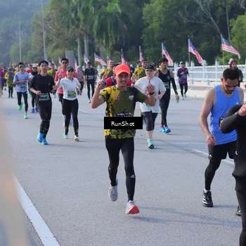 Runner Photo 7126753