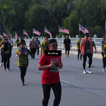 Runner Photo 7126756