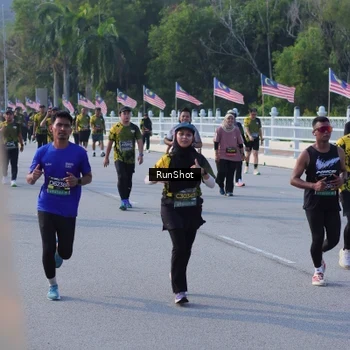 Runner Photo 7126773