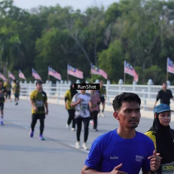 Runner Photo 7126782