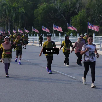 Runner Photo 7126795