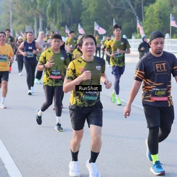 Runner Photo 7126809
