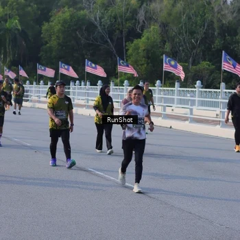 Runner Photo 7126811
