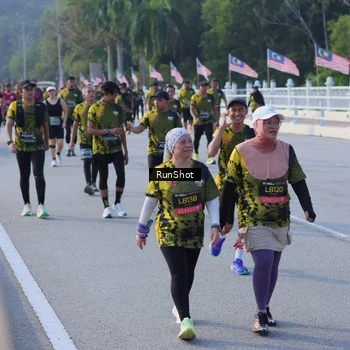 Runner Photo 7126815