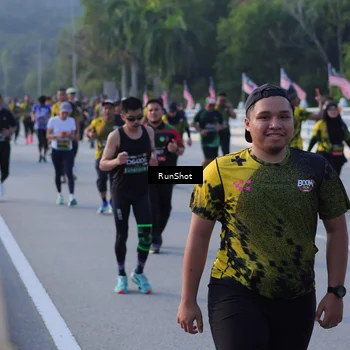 Runner Photo 7126835