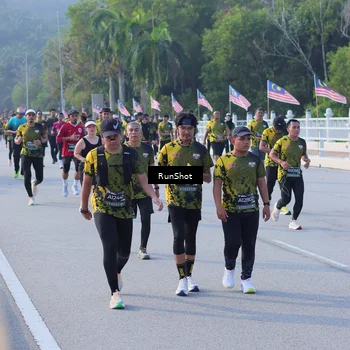 Runner Photo 7126842