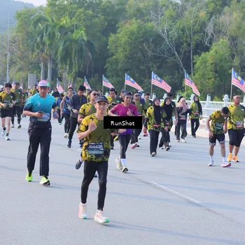 Runner Photo 7126846