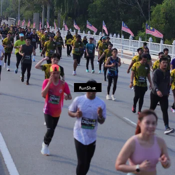 Runner Photo 7126893