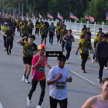 Runner Photo 7126895