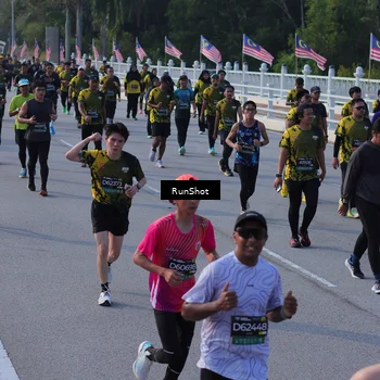 Runner Photo 7126898