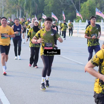 Runner Photo 7126899
