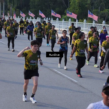 Runner Photo 7126906