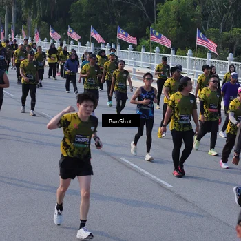 Runner Photo 7126909