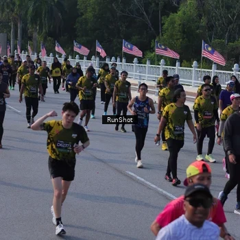 Runner Photo 7126911