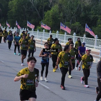 Runner Photo 7126917