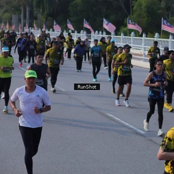 Runner Photo 7126918