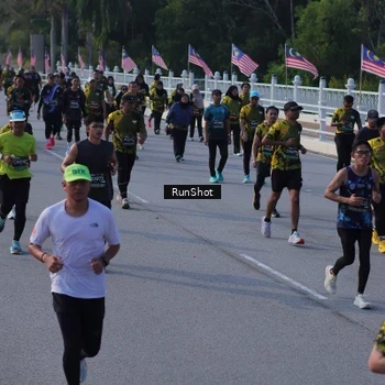 Runner Photo 7126923