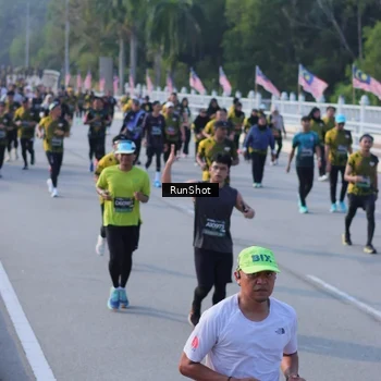 Runner Photo 7126925