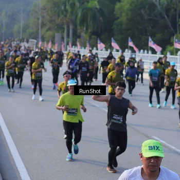 Runner Photo 7126937