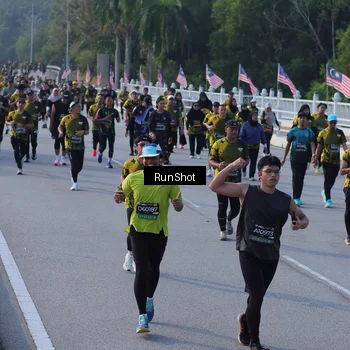 Runner Photo 7126940