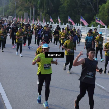 Runner Photo 7126941