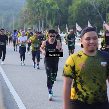 Runner Photo 7126950