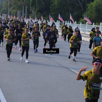 Runner Photo 7126965