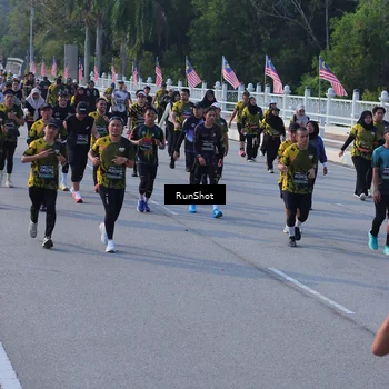 Runner Photo 7126968