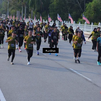 Runner Photo 7126969