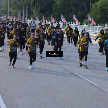 Runner Photo 7126971