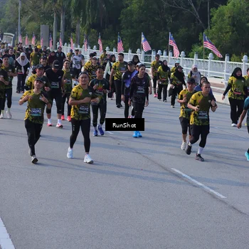 Runner Photo 7126975