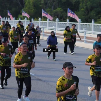 Runner Photo 7127001