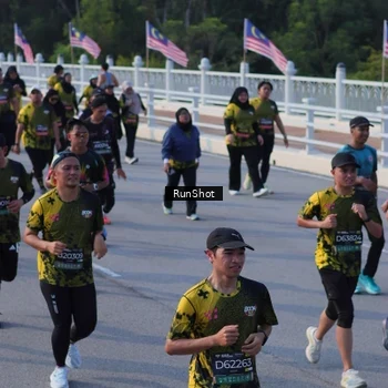 Runner Photo 7127002