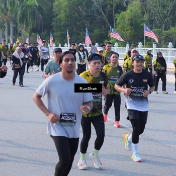 Runner Photo 7127018