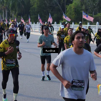Runner Photo 7127023