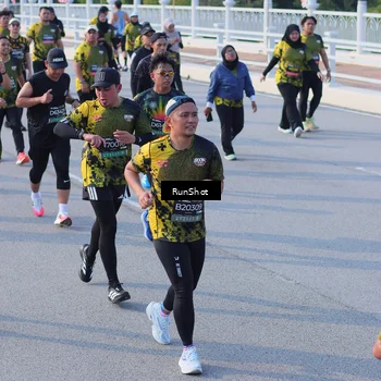 Runner Photo 7127024