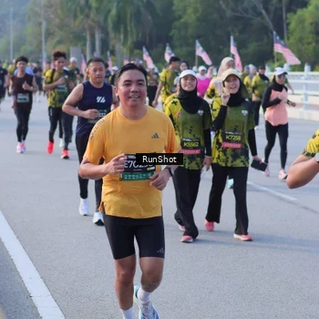 Runner Photo 7127029