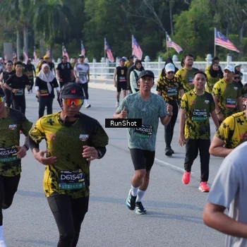 Runner Photo 7127030