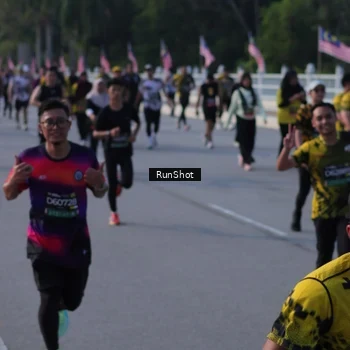 Runner Photo 7127043