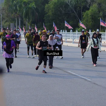 Runner Photo 7127068