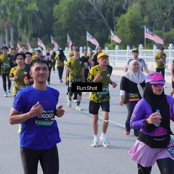 Runner Photo 7127104