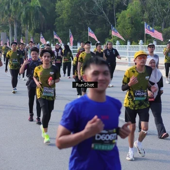 Runner Photo 7127113