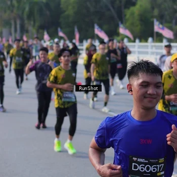 Runner Photo 7127115