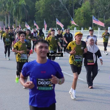 Runner Photo 7127117
