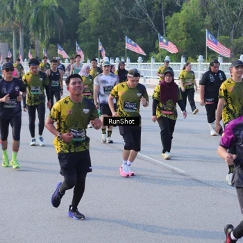 Runner Photo 7127120