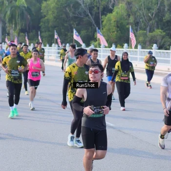 Runner Photo 7127160