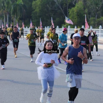 Runner Photo 7127275